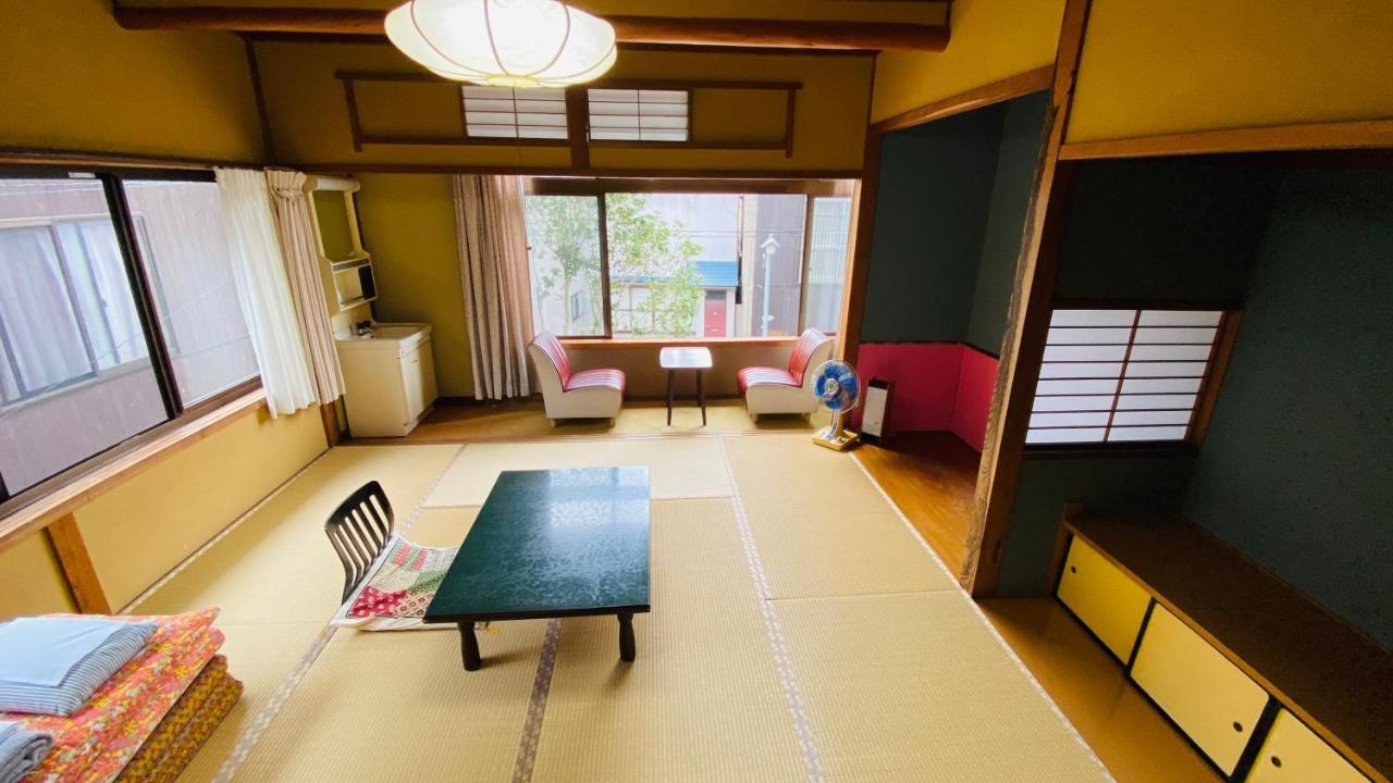 ゲストハウス　華屋 Sado Esterno foto